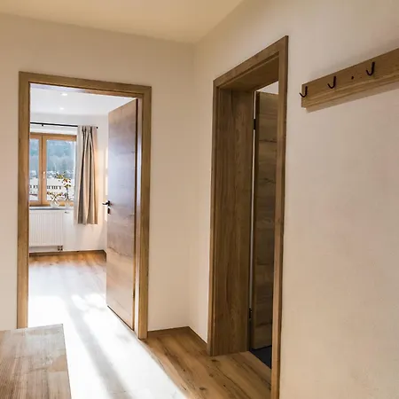 Garni Edelweiss Hotel *