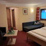 Hotel Garni Edelweiss Siegsdorf