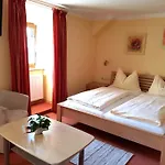 Garni Edelweiss Hotel