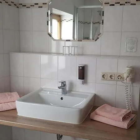 Garni Edelweiss Hotel *